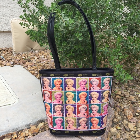 Purse - Picture 7 of 8